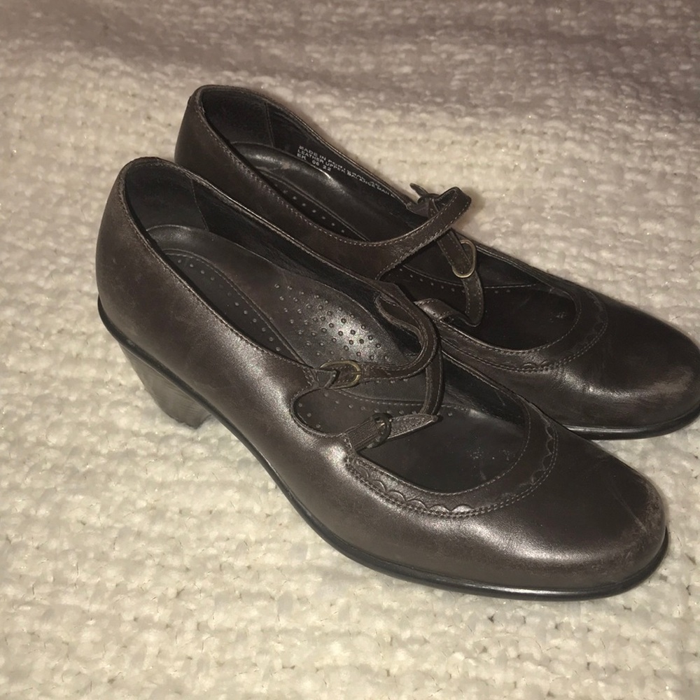 Dansko Maryjanes!!